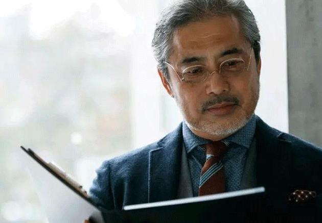 500度近視又老花，戴上美麗島多焦鏡煩惱全解決，46歲的周先生樂(lè)壞了