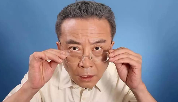 美麗島多焦鏡：傳統(tǒng)老花鏡的弊端，多焦鏡一副就解決了財(cái)務(wù)工作者的用眼煩惱